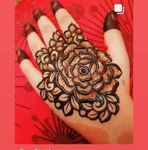 Meet your Posher, Henna kauser